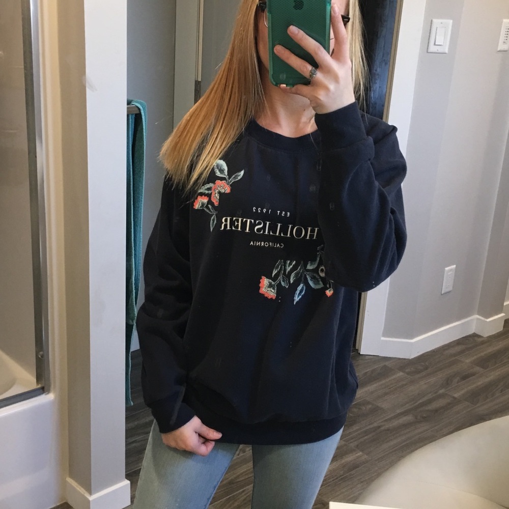 Dark blue hollister sweater